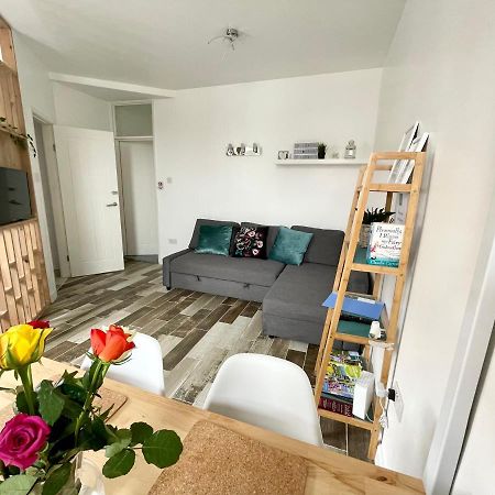 The Corner House - Modern Chesterfield Town Centre Apartments מראה חיצוני תמונה