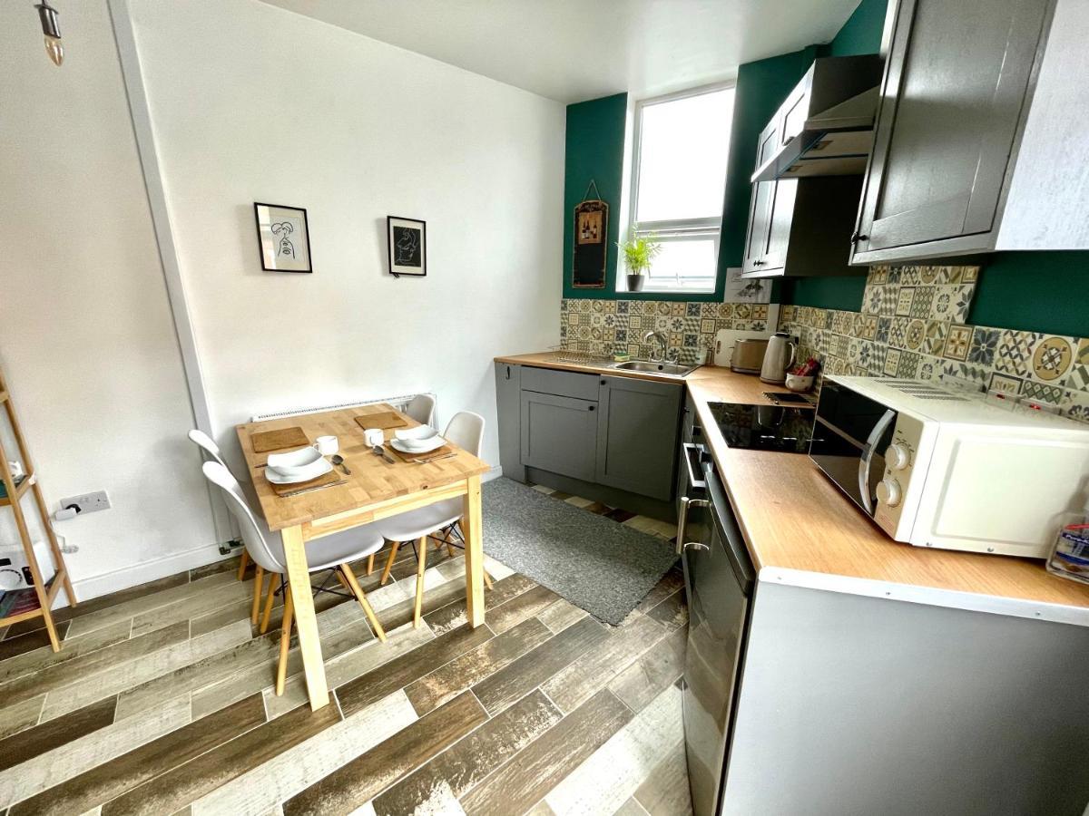 The Corner House - Modern Chesterfield Town Centre Apartments מראה חיצוני תמונה