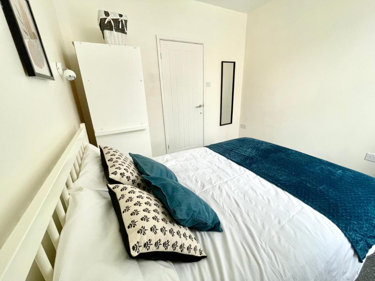 The Corner House - Modern Chesterfield Town Centre Apartments מראה חיצוני תמונה