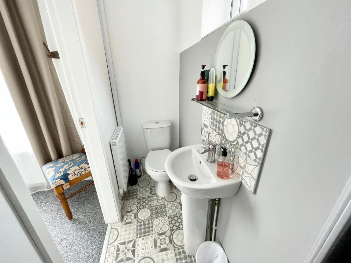 The Corner House - Modern Chesterfield Town Centre Apartments מראה חיצוני תמונה