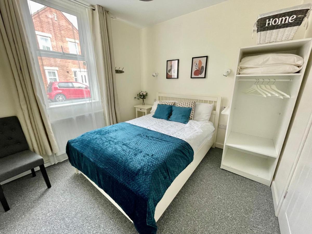 The Corner House - Modern Chesterfield Town Centre Apartments מראה חיצוני תמונה