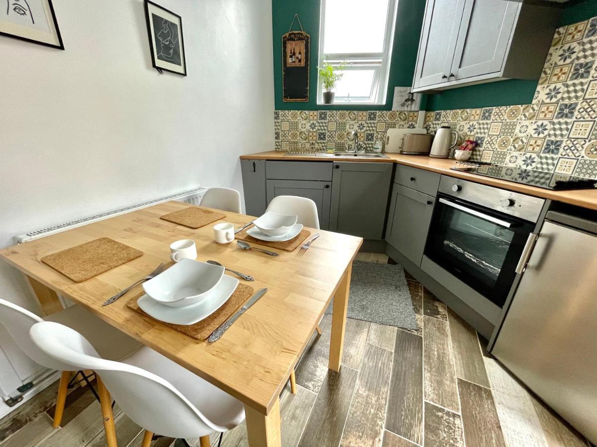 The Corner House - Modern Chesterfield Town Centre Apartments מראה חיצוני תמונה