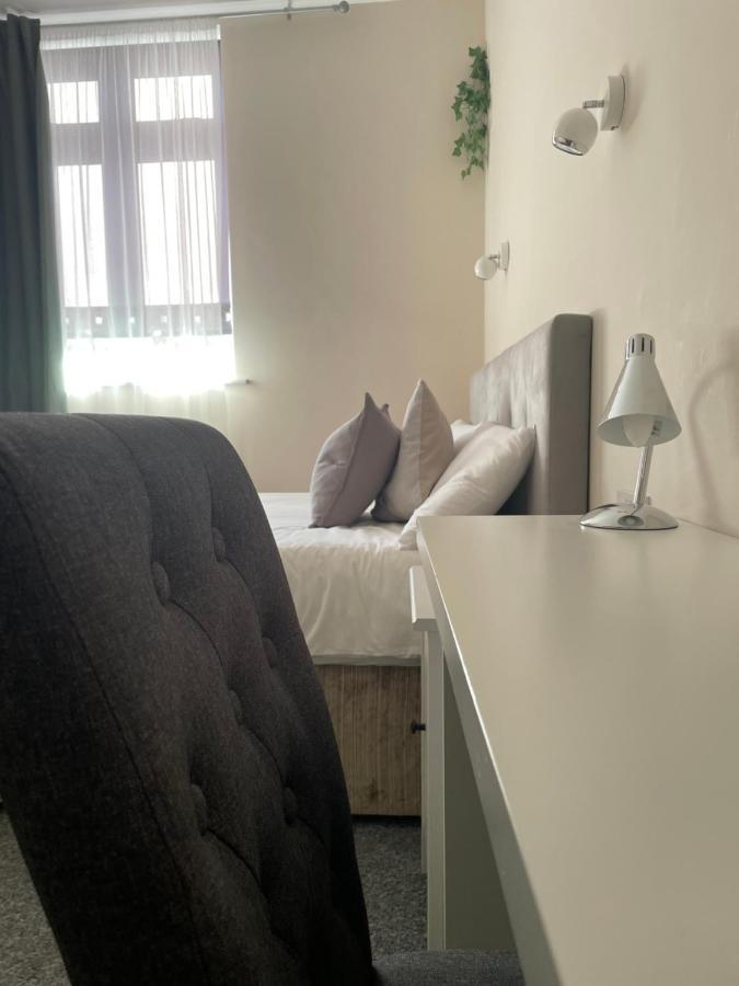 The Corner House - Modern Chesterfield Town Centre Apartments מראה חיצוני תמונה