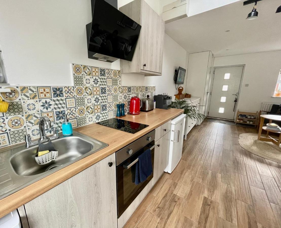 The Corner House - Modern Chesterfield Town Centre Apartments מראה חיצוני תמונה